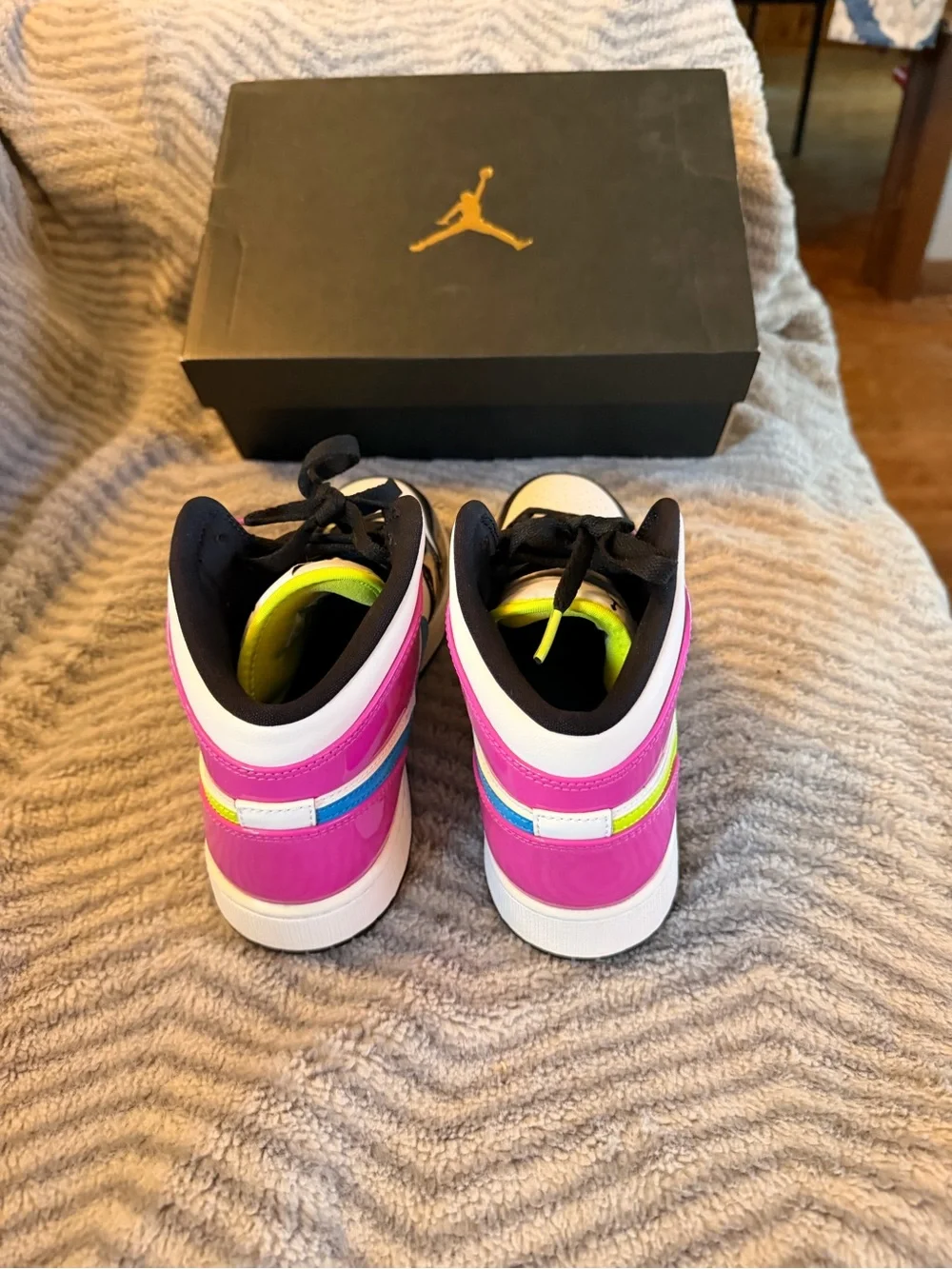 Nike youth high
